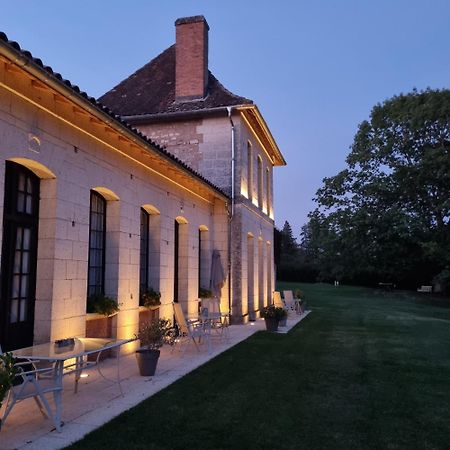 Chateau Neuf Le Desert Le Pizou Екстериор снимка